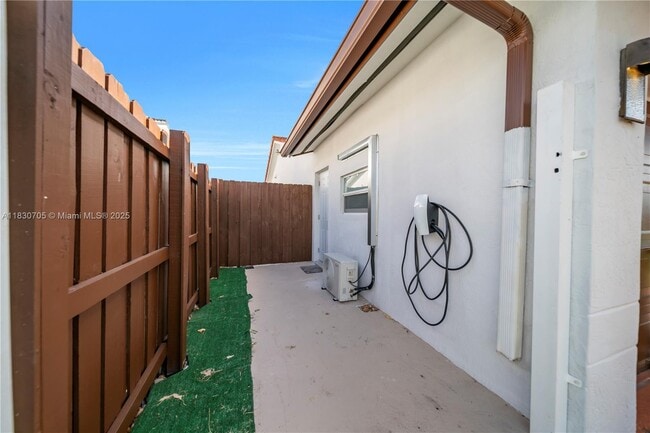 Building Photo - 14795 SW 174th St