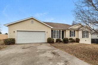 Building Photo - 90 Hillwood Dr