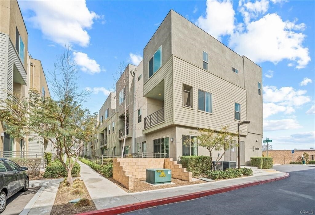 Foto principal - 625 Sawyer Pl