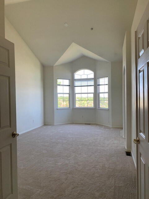 Foto del edificio - 2855 Rock Creek Cir