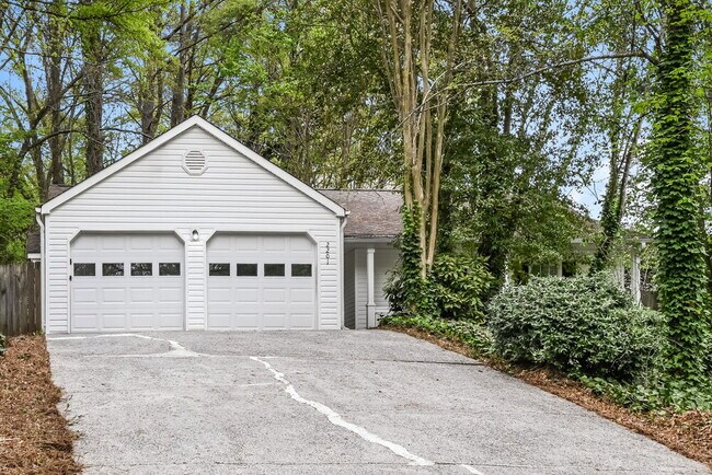 Foto del edificio - 2201 River Woods Way