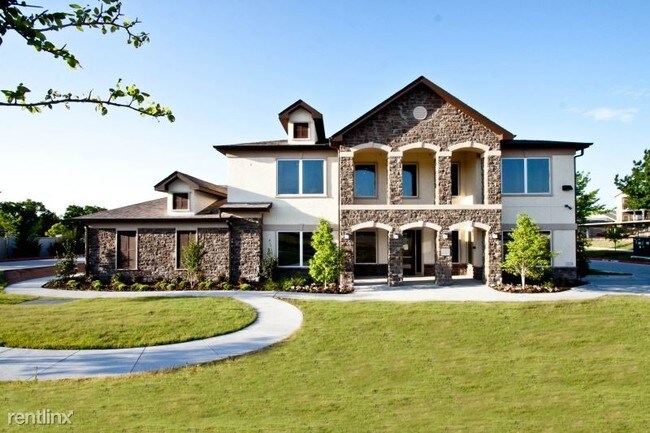 Building Photo - 8275 Stonebrook Pkwy