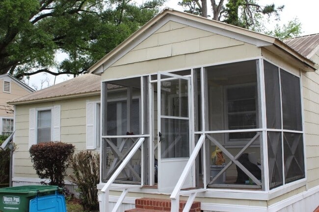 Foto del edificio - Home Centrally Located in Marianna, FL
