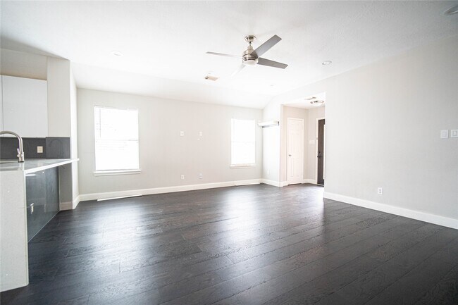 Foto del edificio - 2936 Standing Springs Ln
