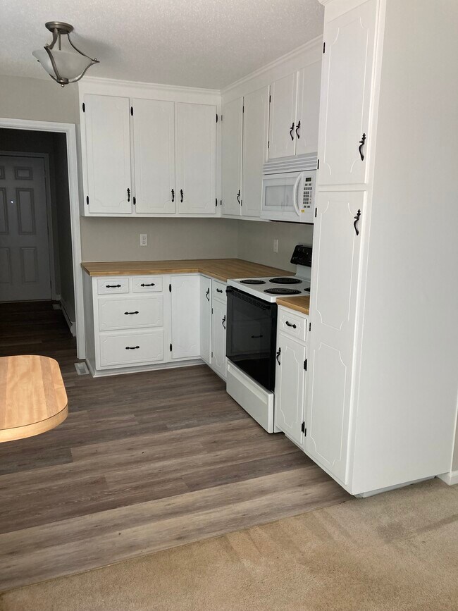 Foto del edificio - 6717 Monnett Rd