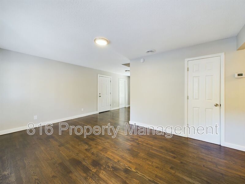 Foto principal - 11222 Donnelly Ave