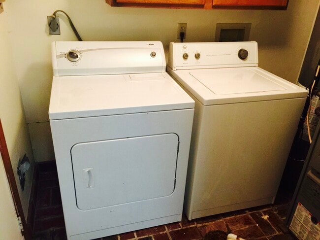 Building Photo - 763 Grant St