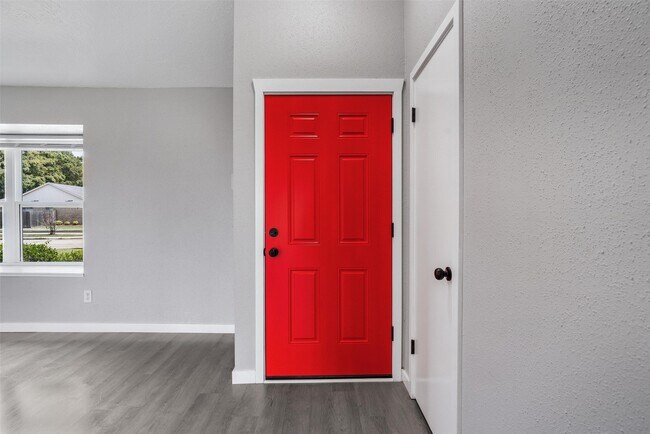 Foto del edificio - 509 Landing Blvd