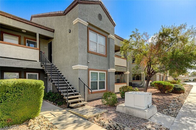 Foto del edificio - 555 E Silverado Ranch Blvd