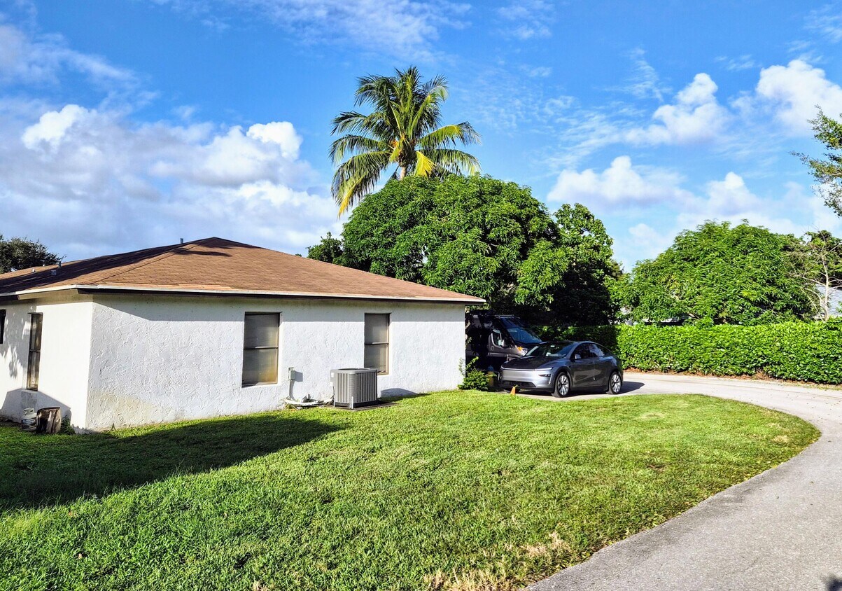 Foto principal - 14587 Wood Pine Dr