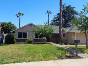 Building Photo - 911 Mariposa Dr