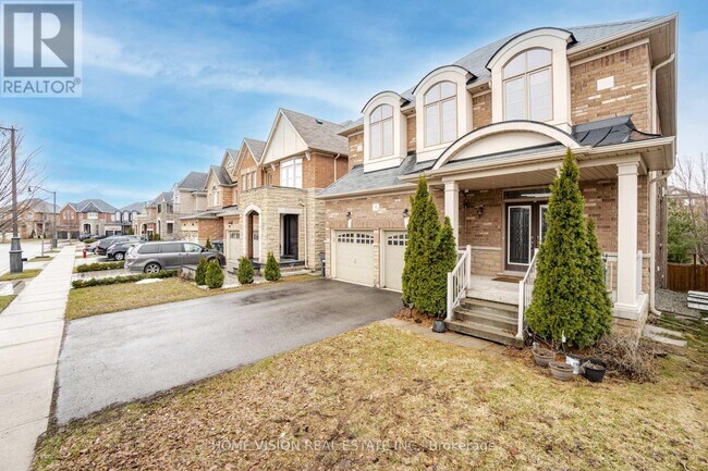 Building Photo - 36 Intrigue Trail