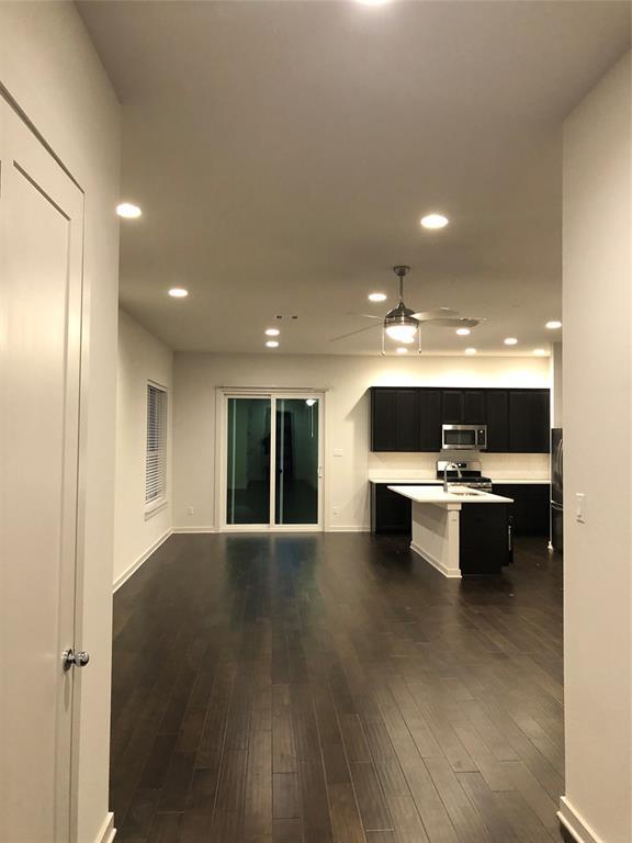 Building Photo - 1233 Summerbrooke Cir