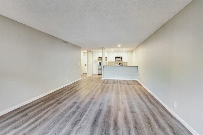 Building Photo - 240 N Bayshore Blvd