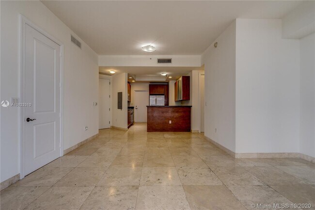 Building Photo - 1607 Ponce de Leon Blvd