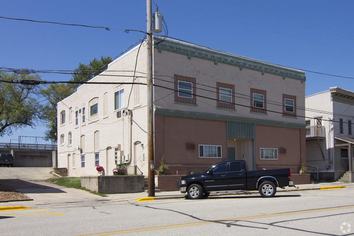Foto principal - 970 Main St