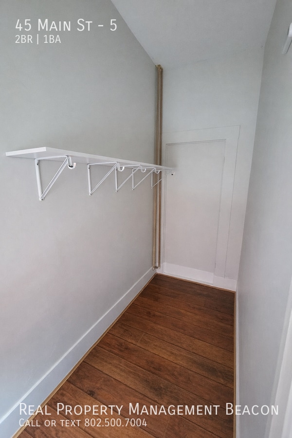 Building Photo - 45 Main St