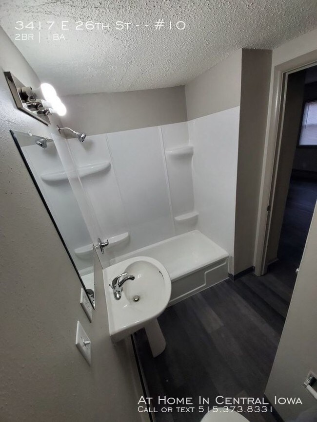 Building Photo - 3417 E 26th St