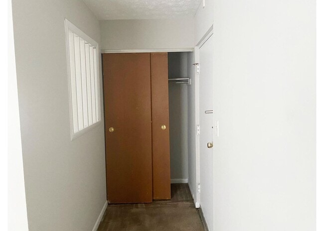 Building Photo - 3033 Clifton Ave
