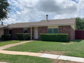 Building Photo - 5100 Shannon Dr