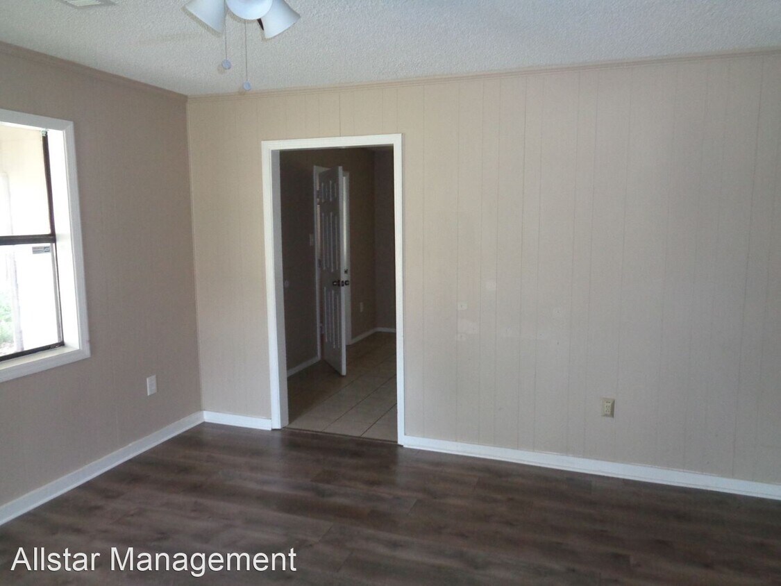 Building Photo - 3 br, 1 bath House - 7354 Northbrook