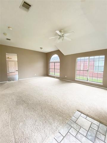 Foto del edificio - 608 Ashcrest Ct