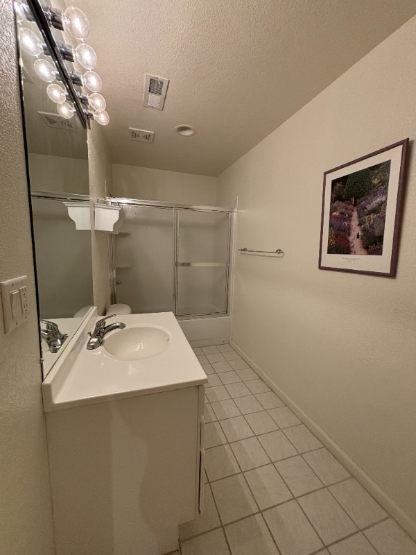 Photo - 1750 Powell St House