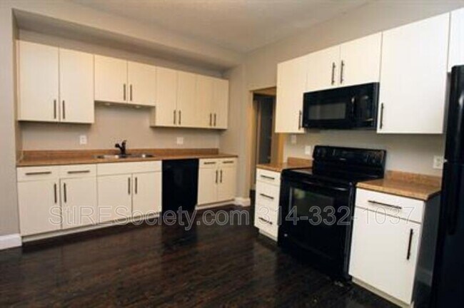 Foto del edificio - 3618-3620 Hartford St