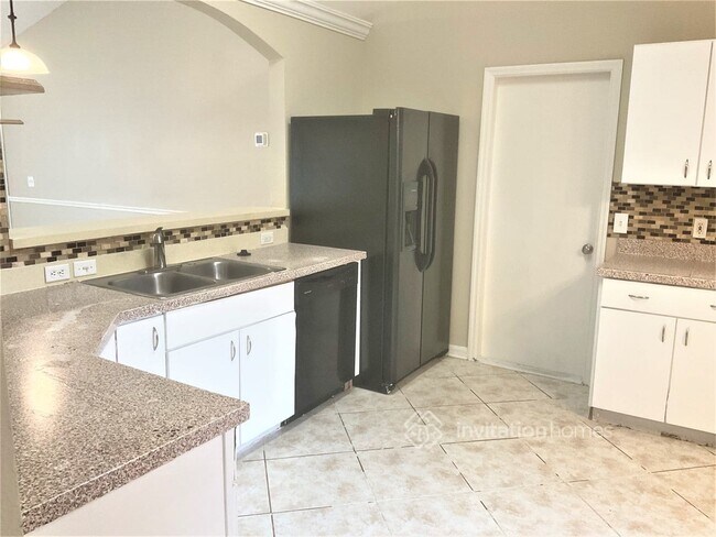 Foto del edificio - 1334 Burnley Ct