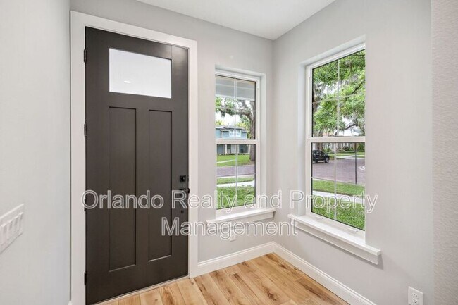 Foto del edificio - 444 Delaney Park Dr
