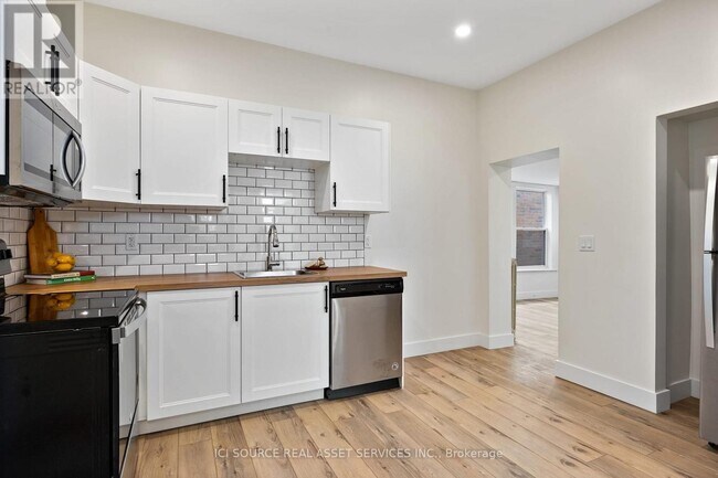 Photo du bâtiment - 304 Lincoln Rd