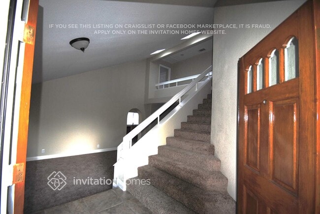 Building Photo - 2164 Glenview Terrace
