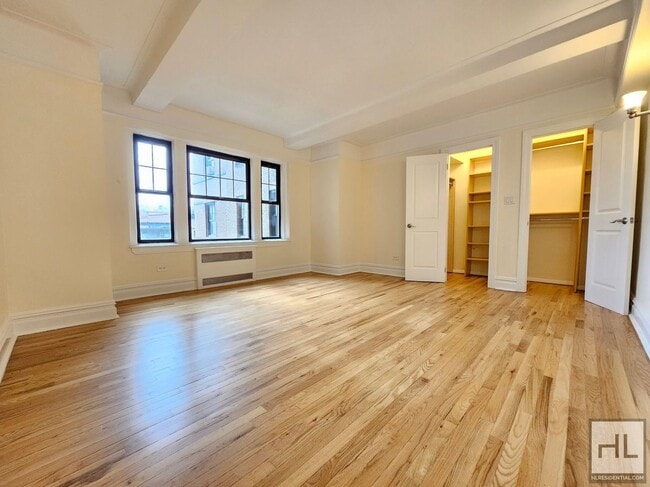 Building Photo - Studio Apartment in West Village | 7th Flo...