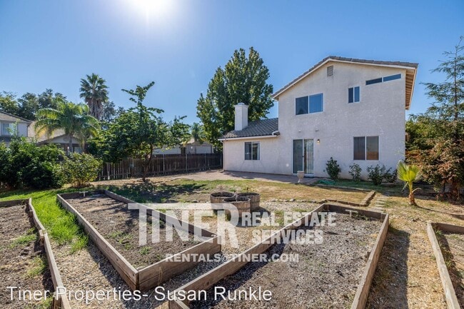 Building Photo - 3 br, 3 bath House - 8400 Shawntel Way