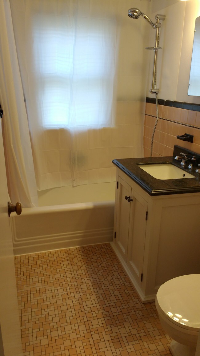 Foto del edificio - 903 4th St NW
