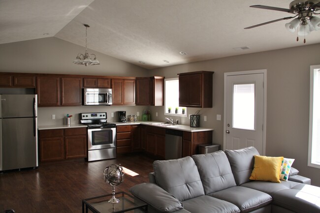 Foto del edificio - 2614 Colonial Dr