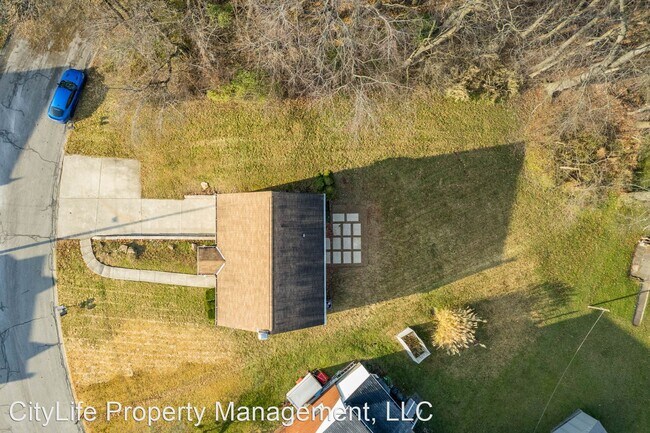 Building Photo - 3 br, 1 bath House - 142 Gardenia Drive