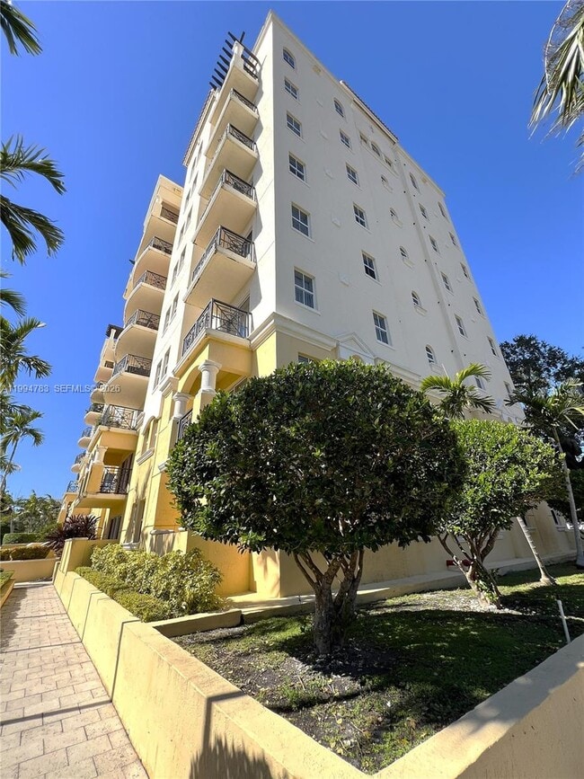 Building Photo - 101 Sidonia Ave