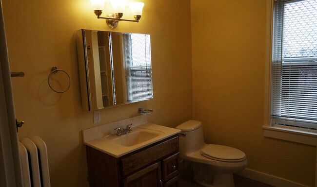 Bathroom - 1722 Bolton St