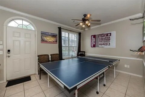 Building Photo - "Charming 3-Bed, 3-Bath Retreat in College Station – Spacious Comfort Awaits!"