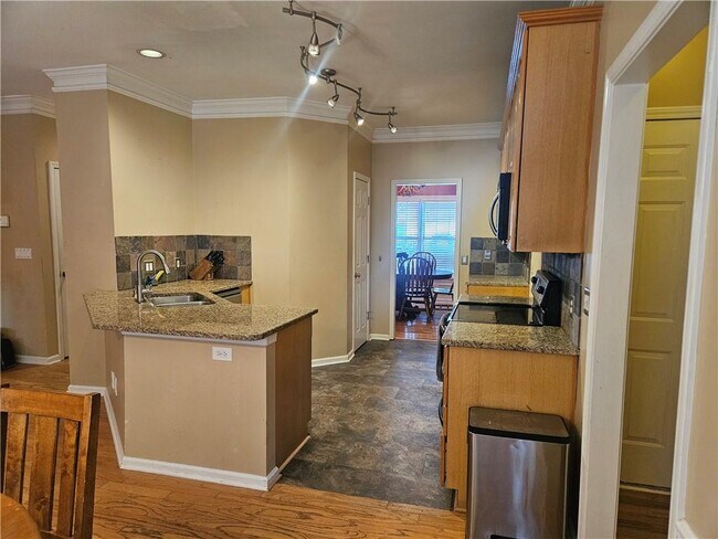 Foto del edificio - 2545 Cobble Creek Ln