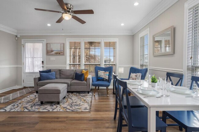 Foto del edificio - 426 Russell Ave