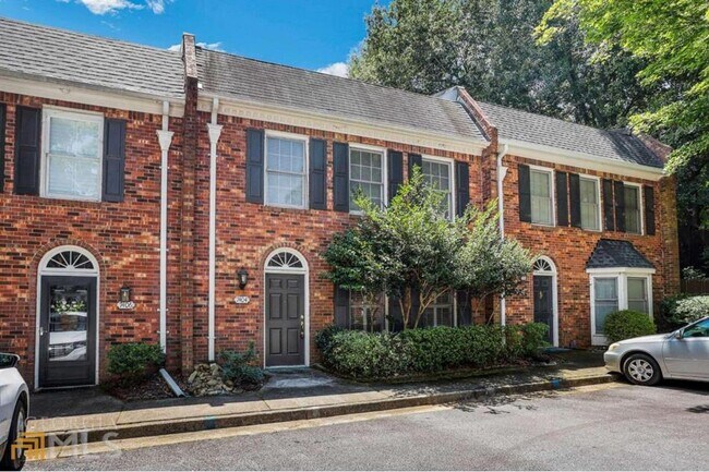 Photo - 7404 Saint Charles Sq Townhome