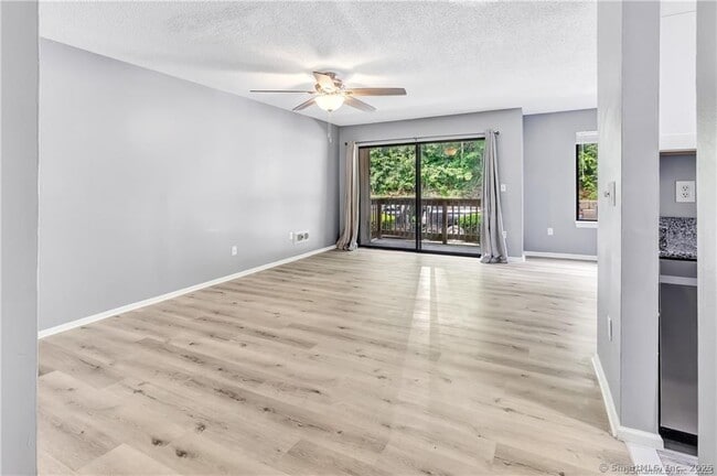 Building Photo - 175 Mill Pond Rd