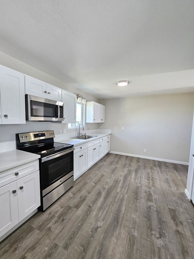 Building Photo - Beautiful 2 bedroom 1 bath home in Waimeaa