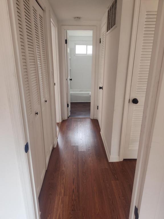 Foto del edificio - 109 N Russell St