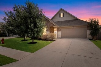 Building Photo - 220 Algaroba Loop
