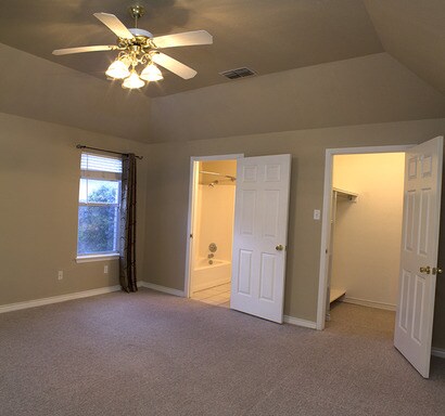 Building Photo - 13942 Lafitte Dr