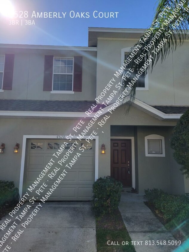 Foto principal - ***CARROLLWOOD TOWNHOUSE AVAILABLE APRIL 1***