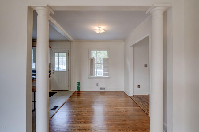 Building Photo - 4613 Long Leaf Hills Dr